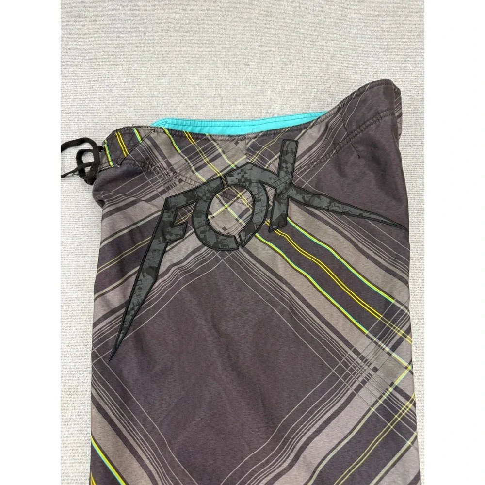 Fox Racing Mens Plaid Board Shorts Size 34 Gray Neon Green Cargo Pocket Swimwear